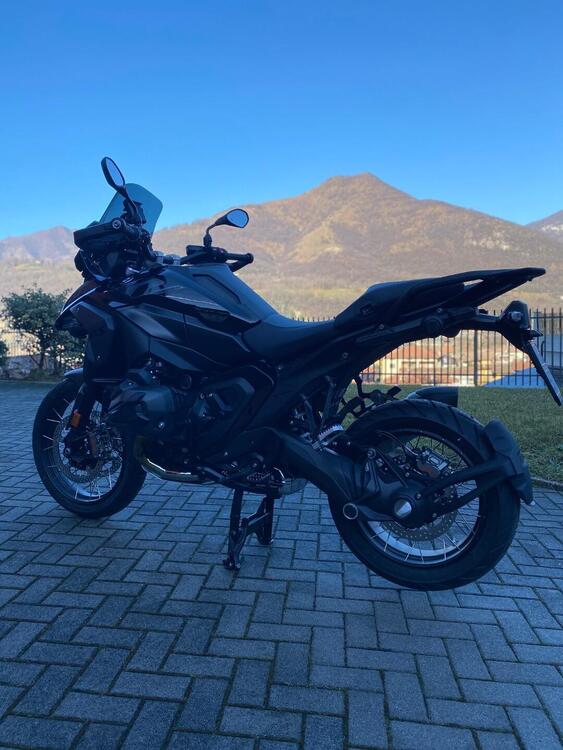 Bmw R 1300 GS Triple Black (2023 - 25) (4)