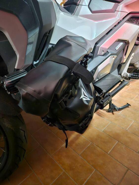 Honda X-ADV 750 DCT (2021 - 24) (5)