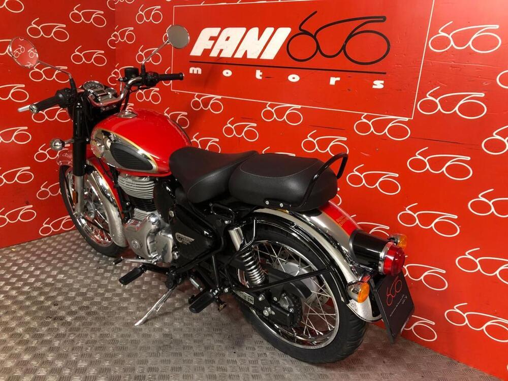 Royal Enfield Classic 350 (2021 - 25) (4)