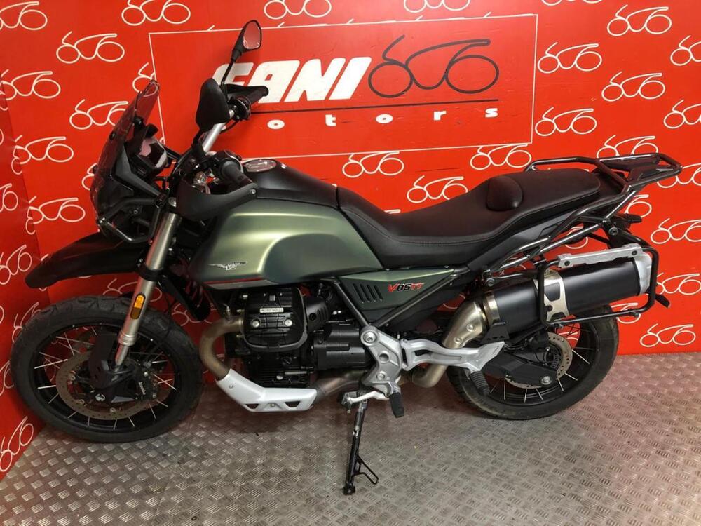 Moto Guzzi V85 TT (2021 - 23) (3)