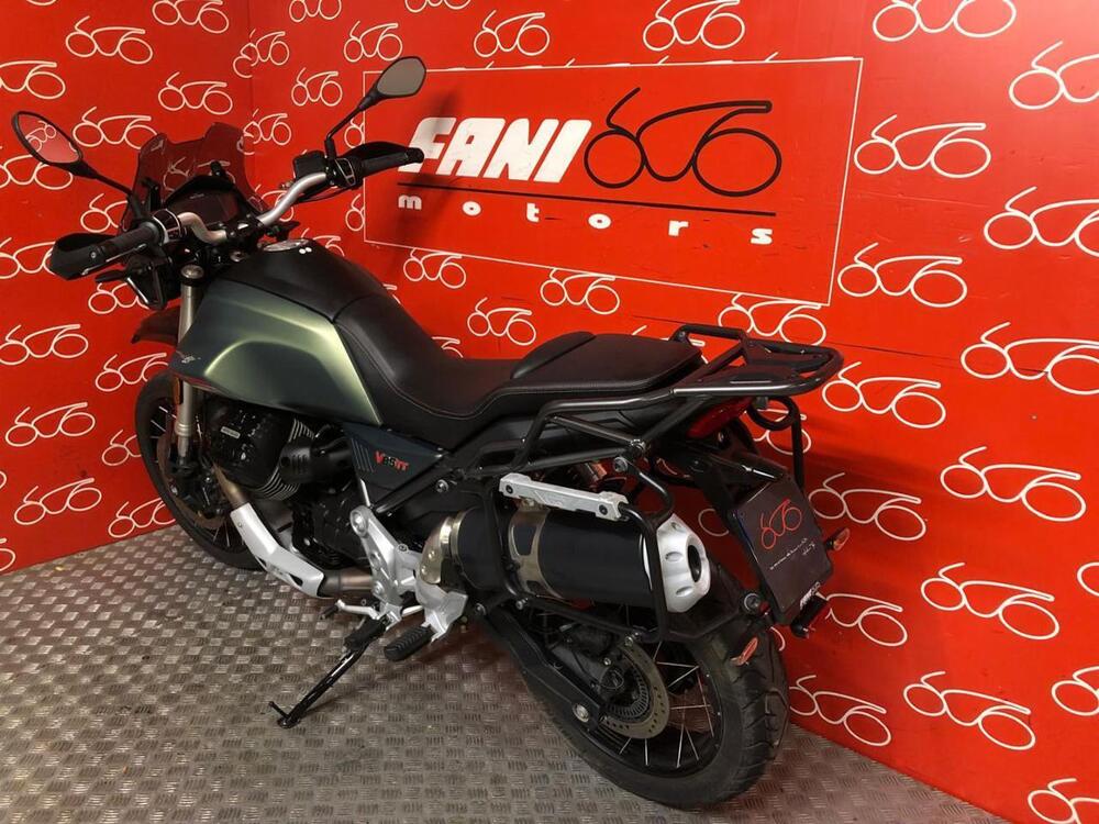 Moto Guzzi V85 TT (2021 - 23) (4)