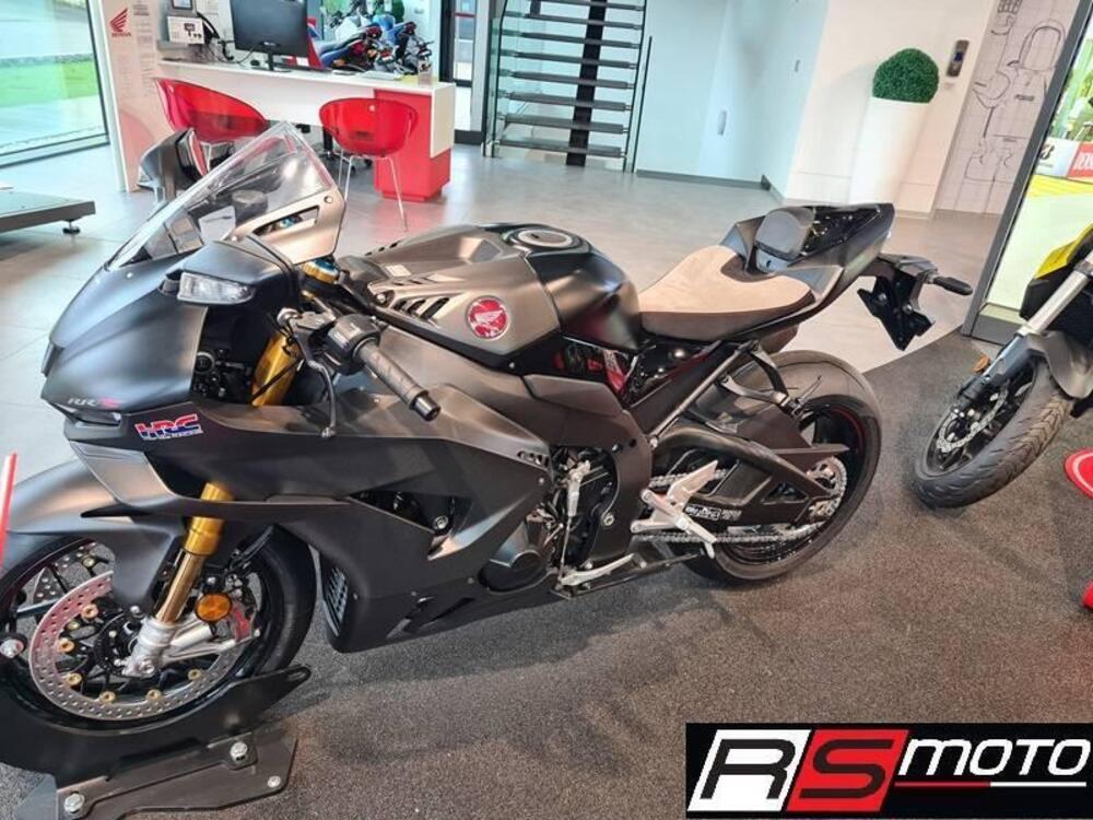 Honda CBR 1000 RR-R Fireblade SP Carbon Edition (2024 - 25) (2)