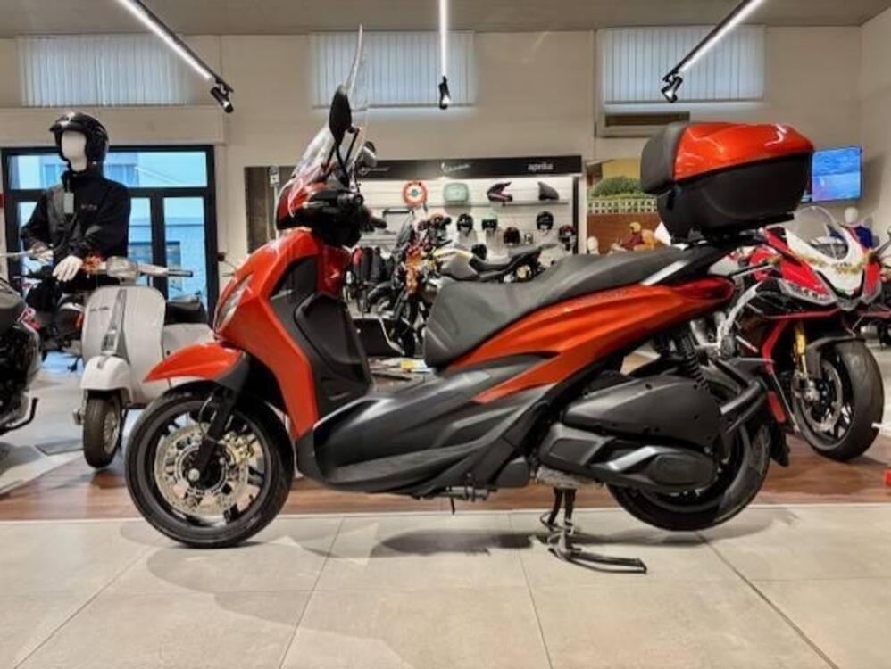 Piaggio Beverly 300 Hpe (2021)