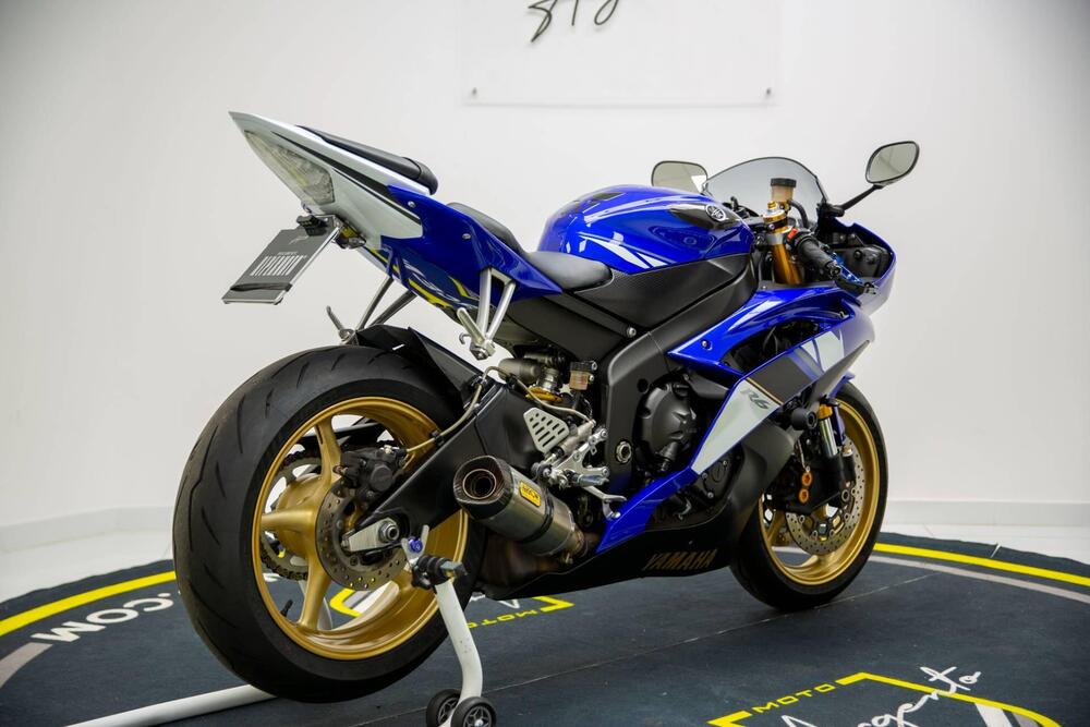 Yamaha YZF R6 (2008 - 09) (4)