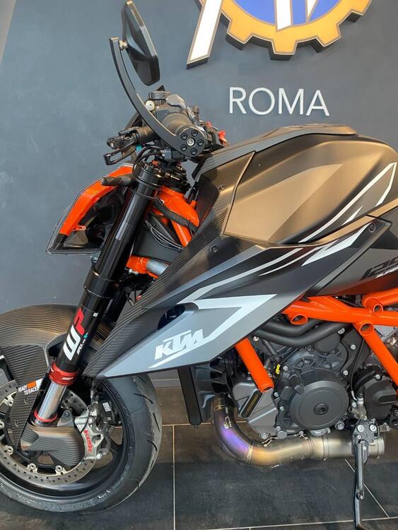 KTM 1290 Super Duke RR (2023) (4)