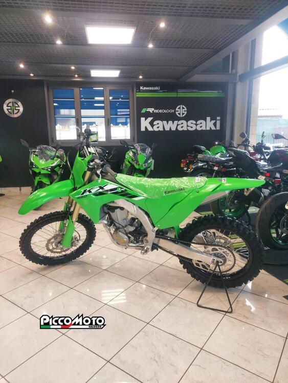 Kawasaki KX 450 (2025) (3)