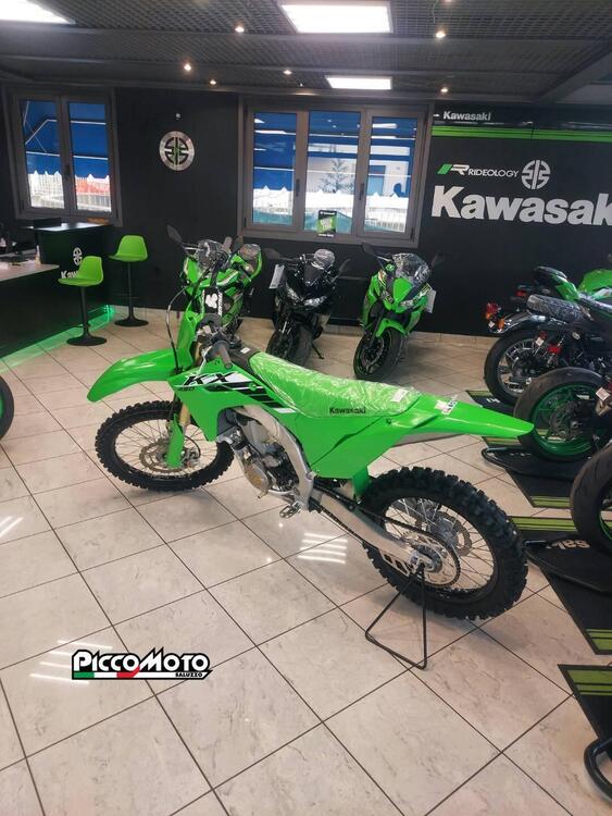 Kawasaki KX 450 (2025) (4)