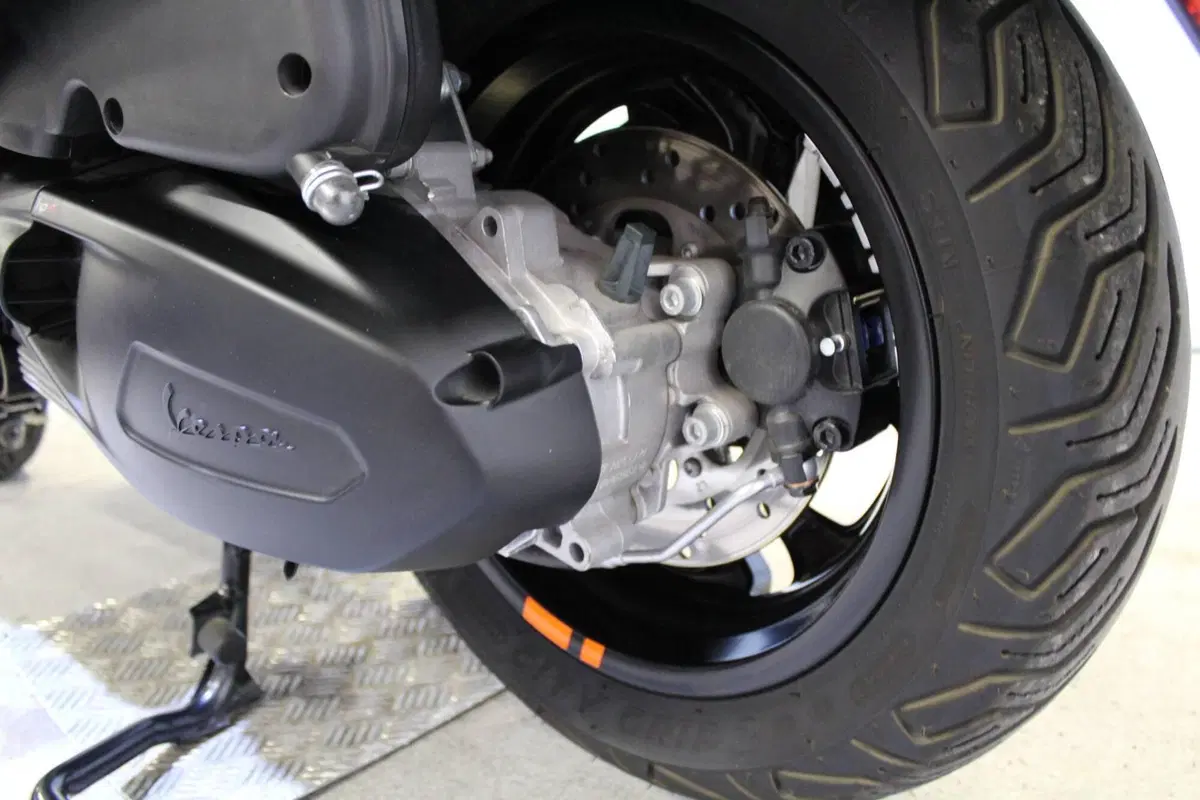 Vespa GTV 300 Hpe (2023 - 25) (15)
