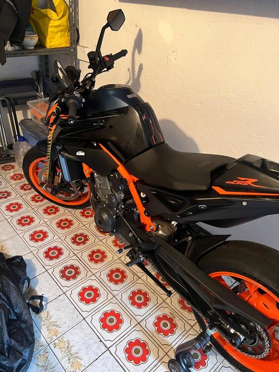 KTM 890 Duke R (2022 - 23) (2)