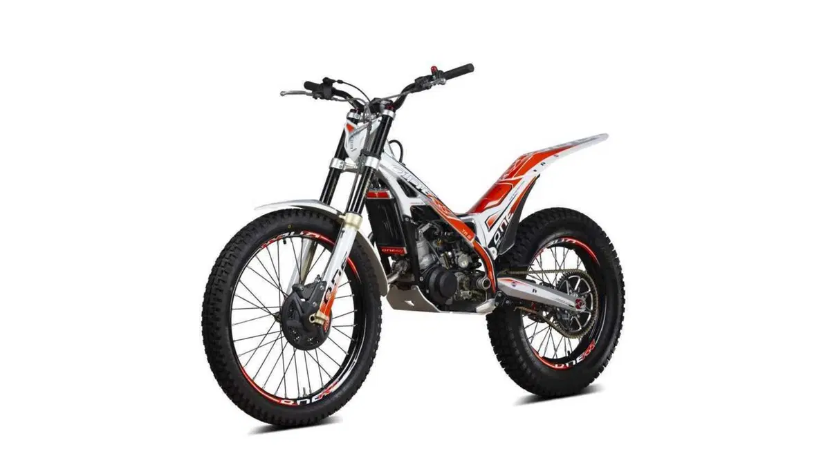 TRS Motorcycles One 80 One 80 RR (2024 - 26) (4)