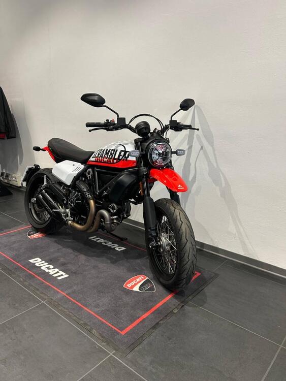 Ducati Scrambler 800 Urban Motard (2022) (2)