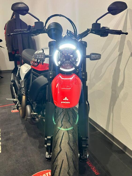 Ducati Scrambler 800 Urban Motard (2022) (3)