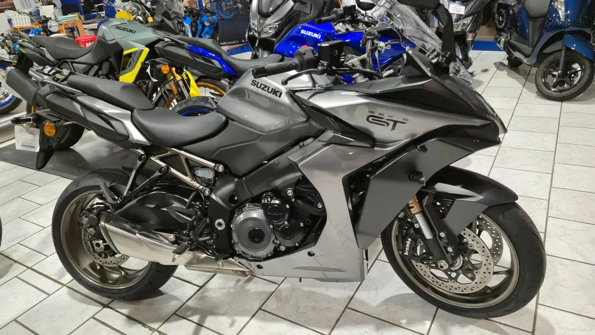 Suzuki GSX-S1000GT (2025 - 26) (8)