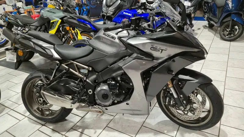 Suzuki GSX-S1000GT (2025 - 26) (8)