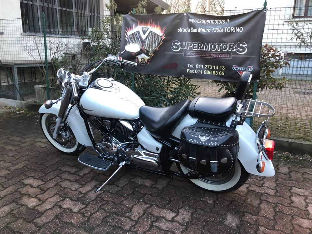 Yamaha XVS 1100 Drag Star A Classic (2000 - 06) (2)