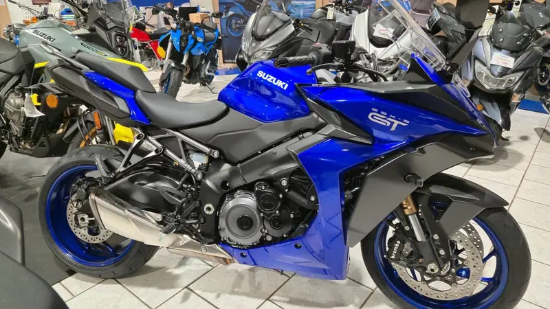 Suzuki GSX-S1000GT (2025 - 26) (9)