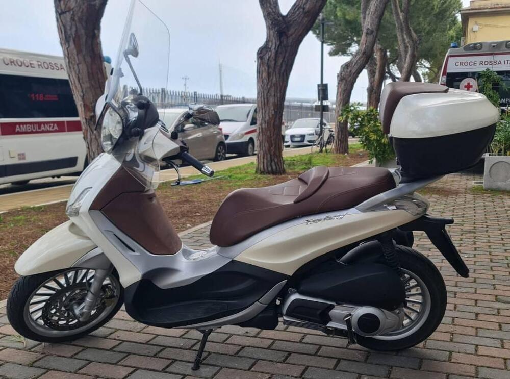 Piaggio Beverly 300 i.e. (2010 - 16)