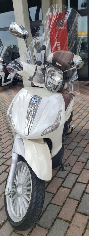 Piaggio Beverly 300 i.e. (2010 - 16) (3)