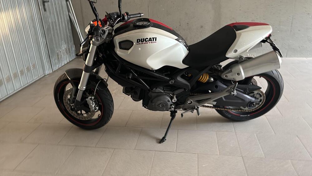 Ducati Monster 696 Plus (2007 - 14) (2)