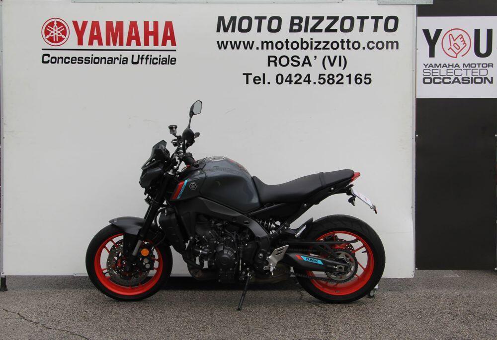 Yamaha MT-09 (2021 - 23) (2)