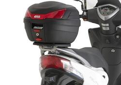 GIVI SR6106 Attacco posteriore specifico per baule