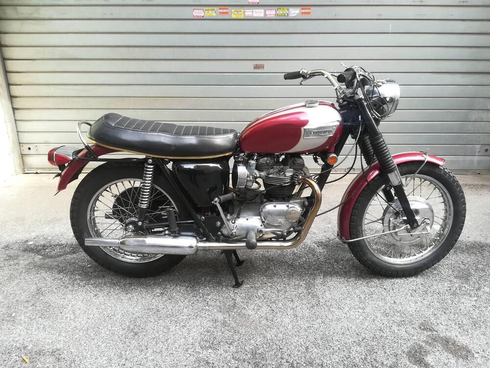 Triumph BONNEVILLE T 120 (4)