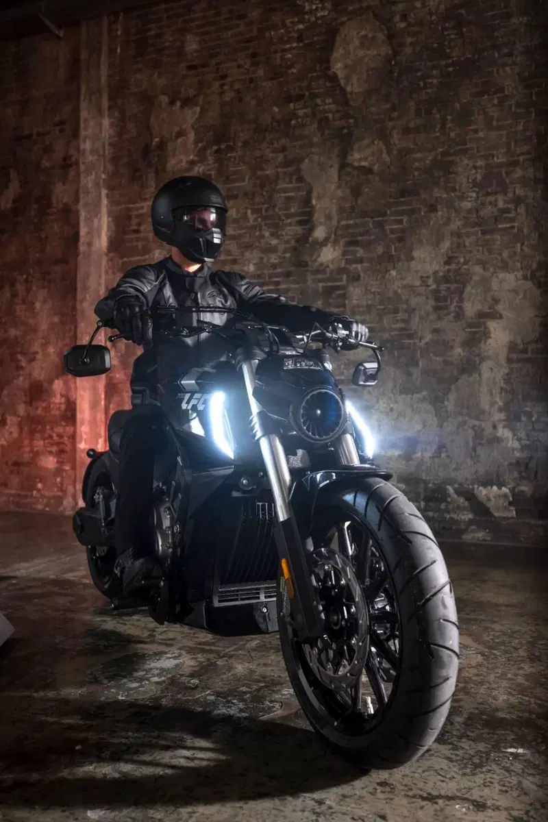 Benda Motorcycles LFC 700 (2024 - 26) (6)