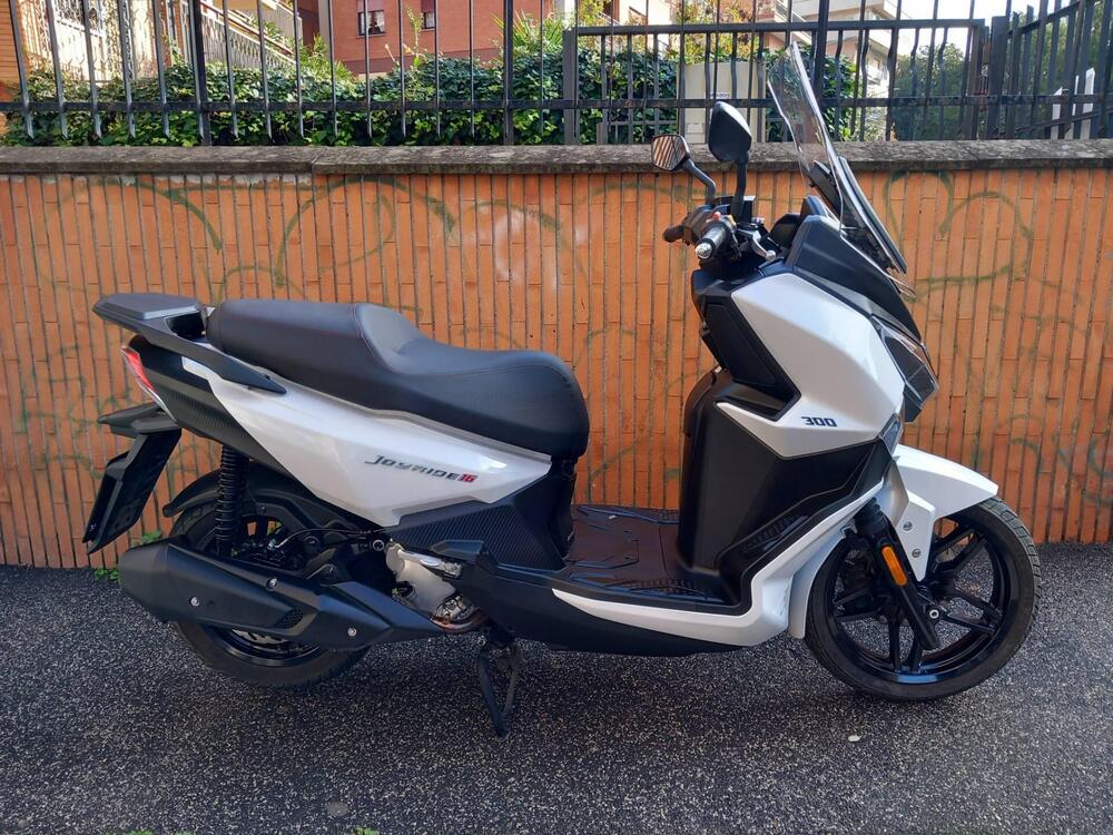 Sym Joyride 300 (2022 - 24) (5)