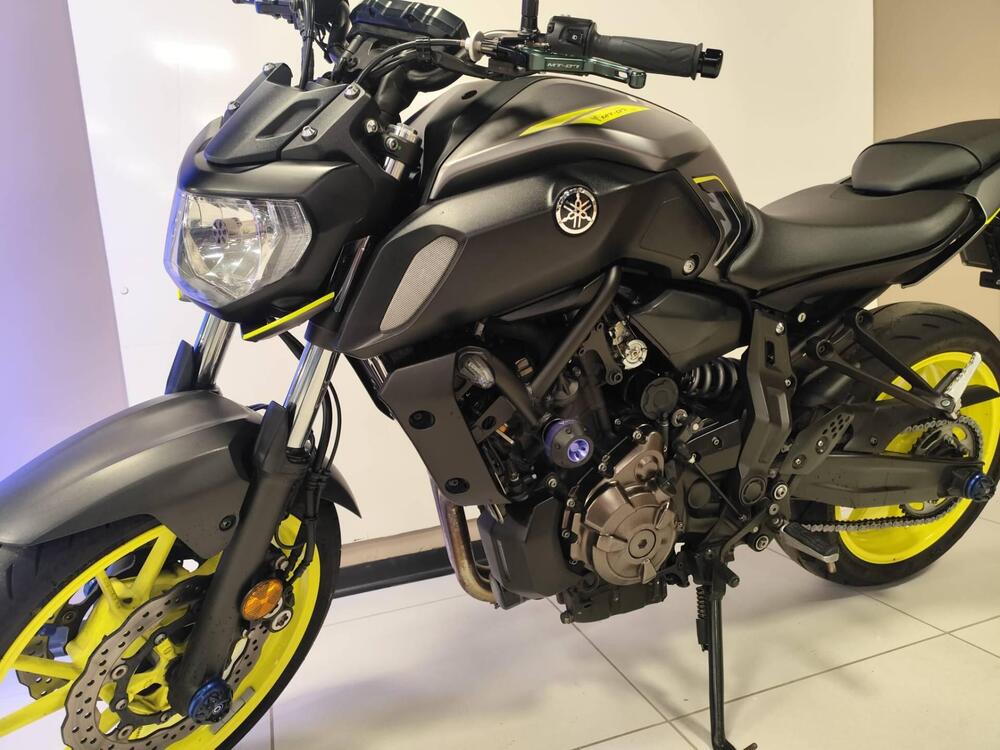 Yamaha MT-07 (2018 - 20) (4)