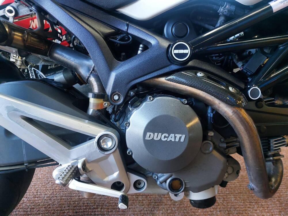 Ducati Monster 696 Plus (2007 - 14) (3)