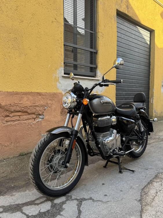 Royal Enfield Meteor 350 Aurora (2024 - 25) (2)