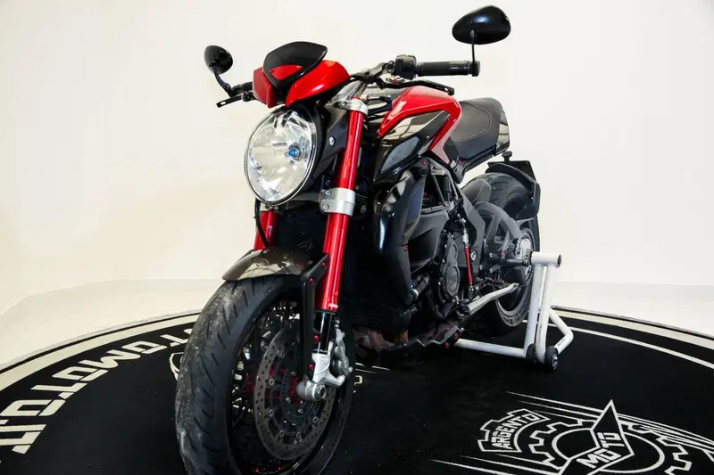 MV Agusta Dragster 800 RR (2015 - 17) (7)