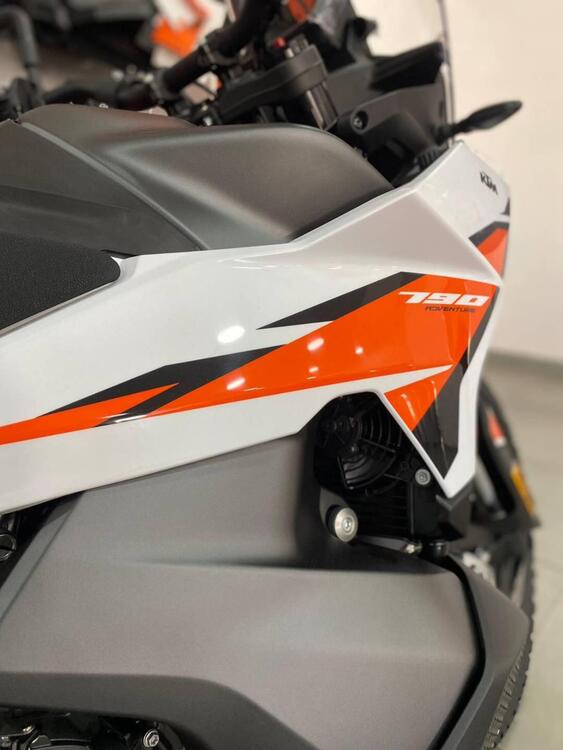 KTM 790 Adventure (2025) (5)