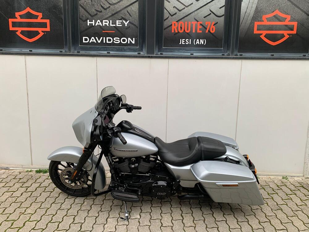 Harley-Davidson 114 Street Glide Special (2019 - 20) - FLHXS (3)