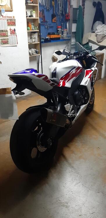 Honda CBR 1000 RR-R Fireblade (2022 - 23) (4)