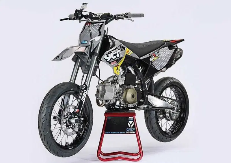 YCF SM 190 SM 190 (2022 - 23)