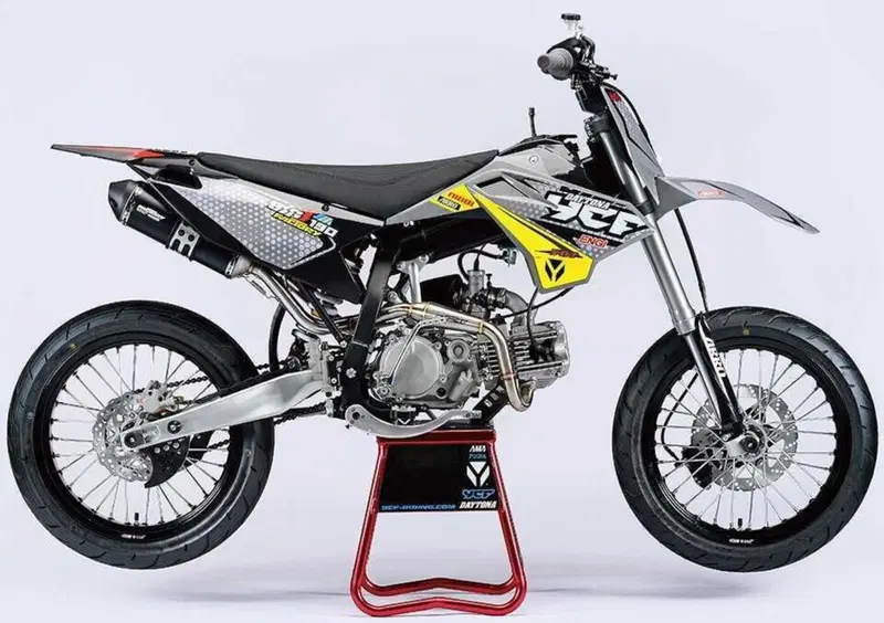 YCF SM 190 SM 190 (2022 - 23) (5)
