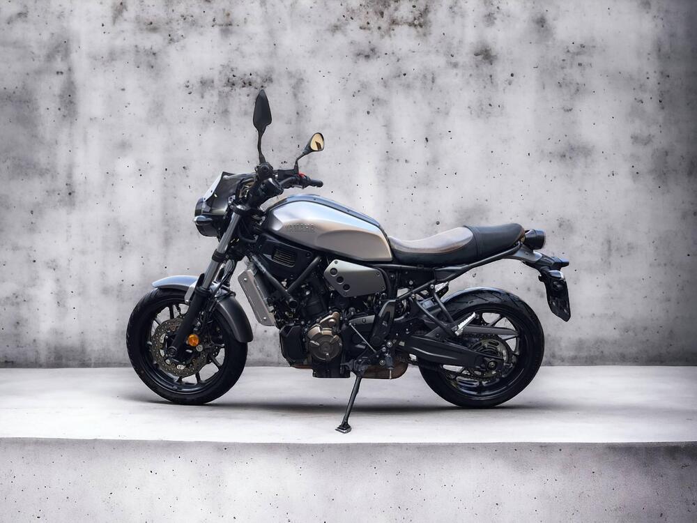 Yamaha XSR 700 ABS (2016 - 20) (2)