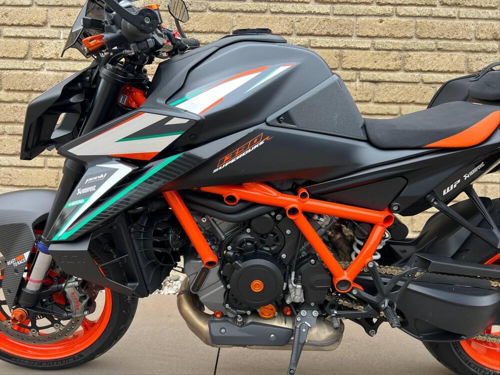 KTM 1390 Super Duke R EVO (2024 - 25) (3)