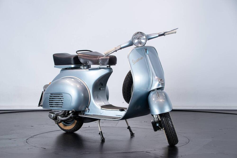 Piaggio VESPA 150 VBA 1T (3)