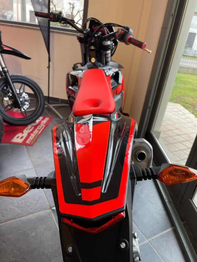 Betamotor RR 125 4T Motard T (2025 - 26) (4)