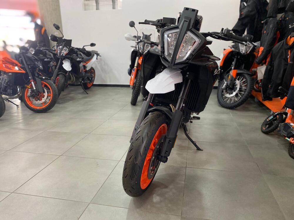 KTM 890 SMT (2023 - 25) (4)