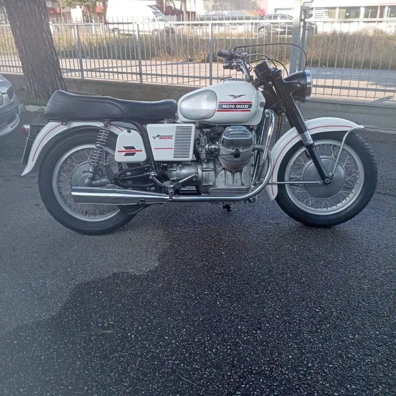 Moto Guzzi v 7 (8)