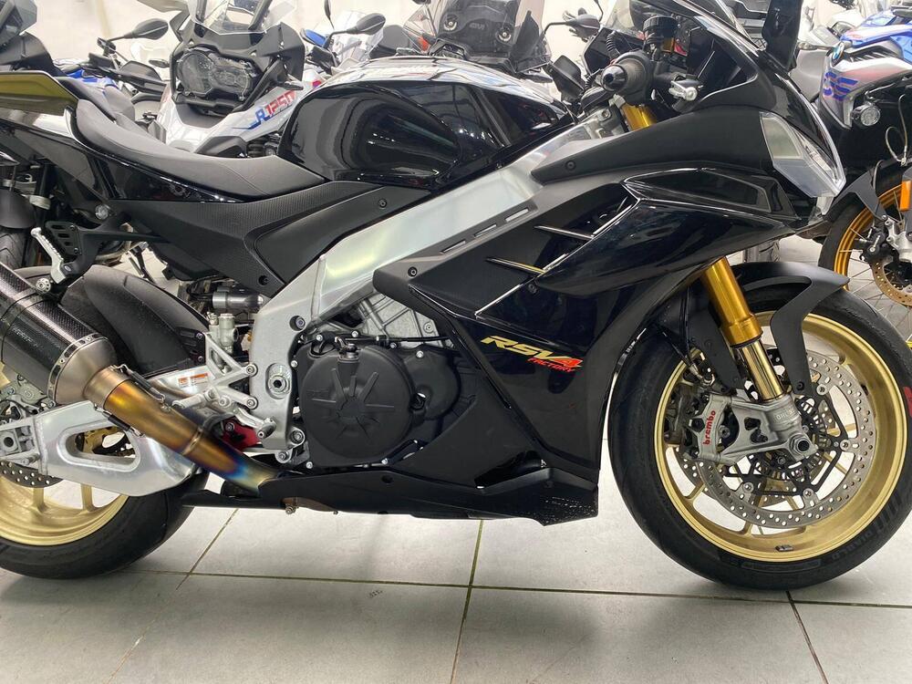 Aprilia RSV4 1100 Factory (2021 - 24) (3)