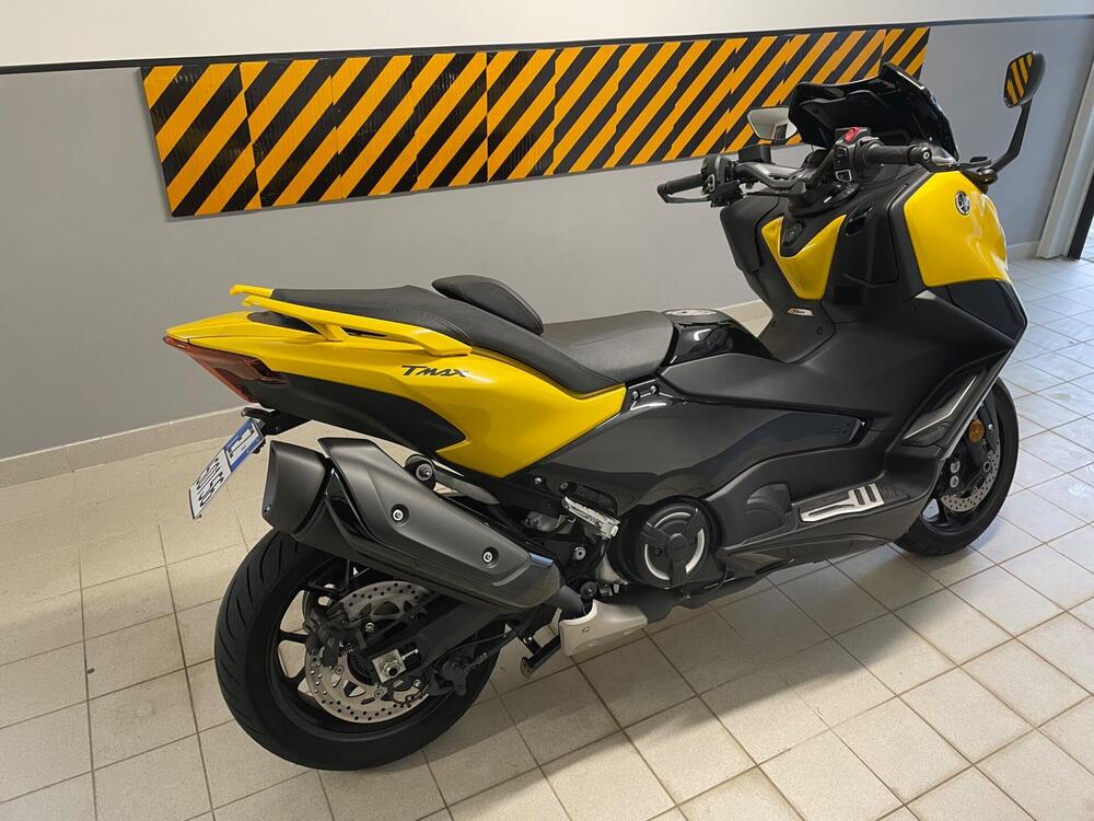 Yamaha T-Max 560 (2022 - 24) (4)