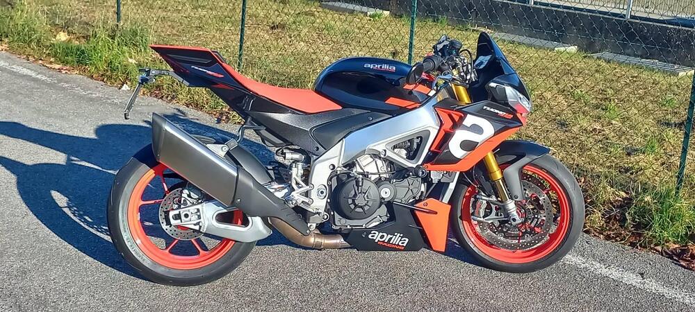 Aprilia Tuono 1100 V4 Factory (2021 - 24) (3)