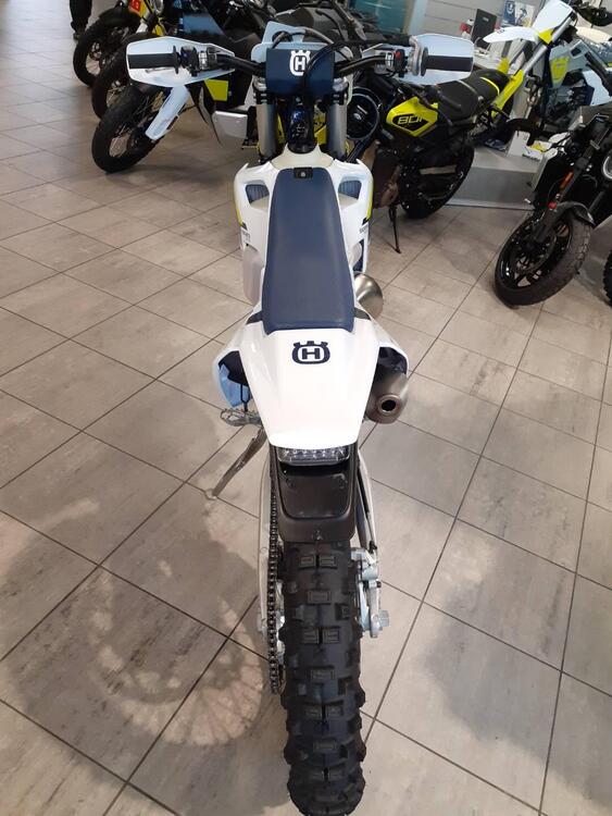 Husqvarna TE 125 (2025) (4)