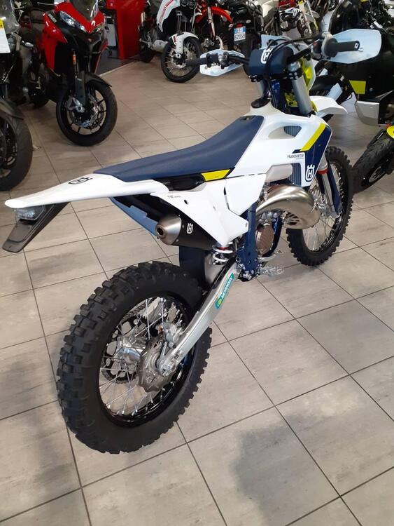 Husqvarna TE 125 (2025) (5)