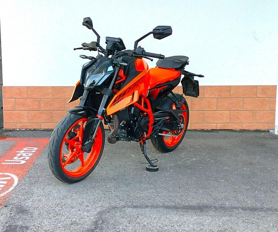 KTM 390 Duke (2024 - 25) (2)