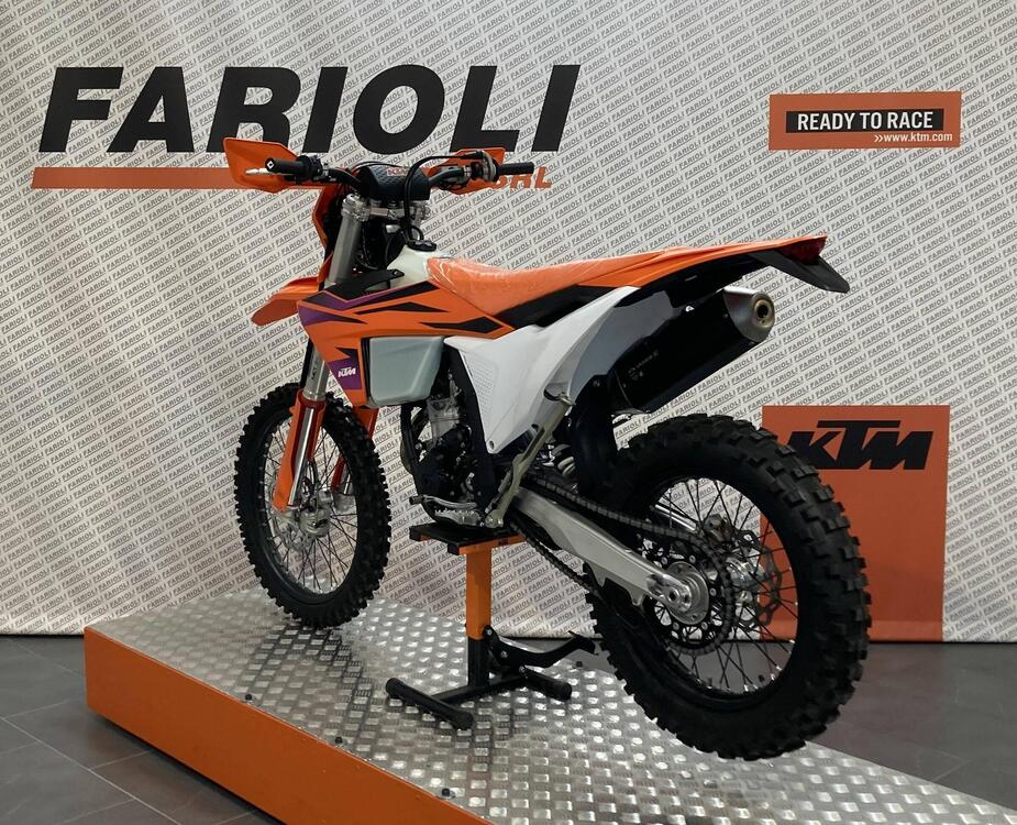 KTM 250 EXC-F (2024) (4)